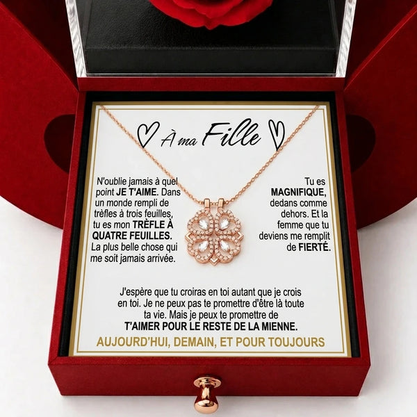 La carte message et le collier